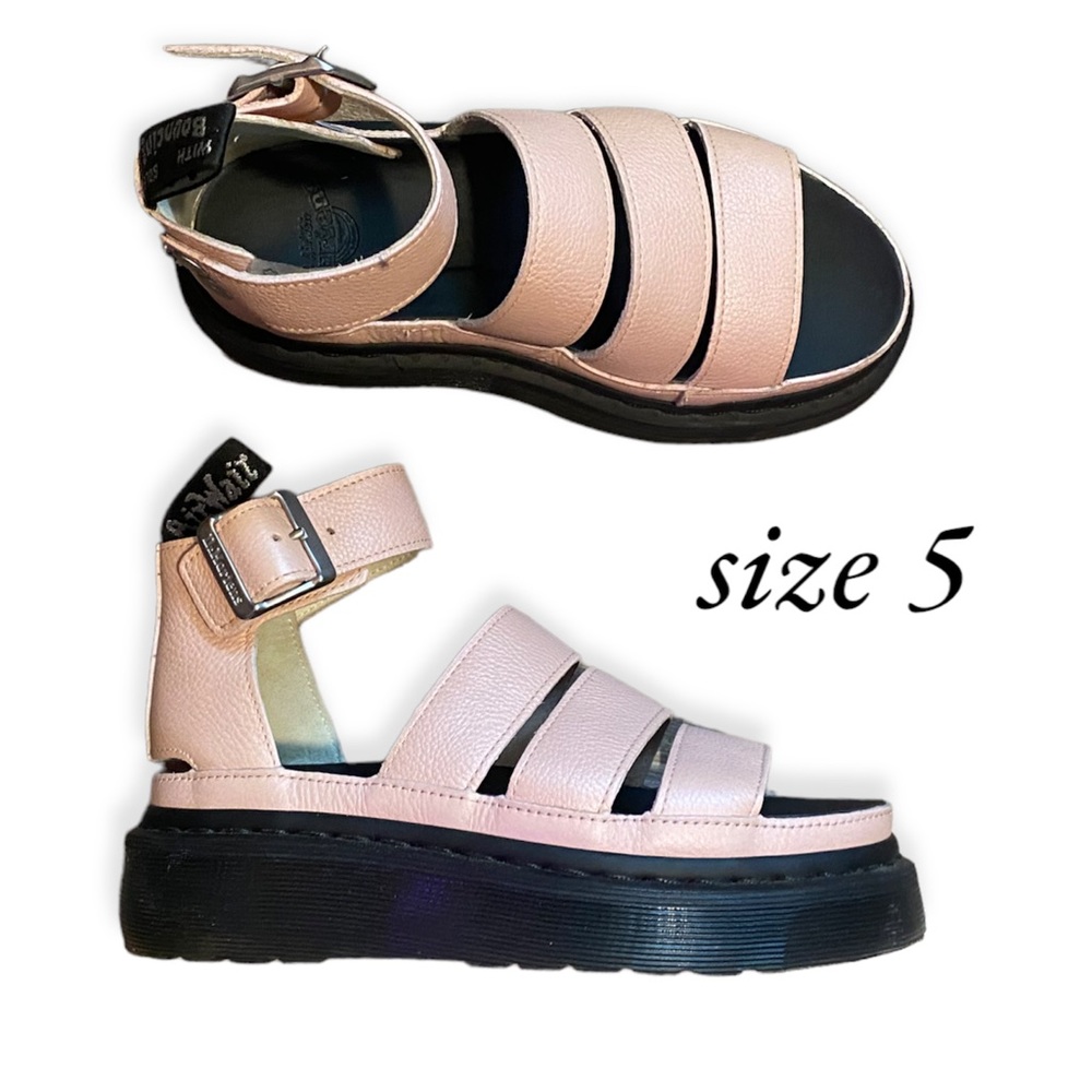 Dr. Martens platform samdals size 5